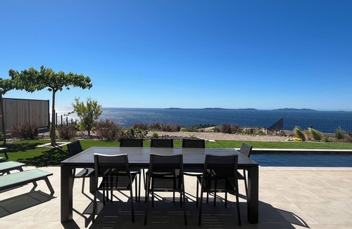 Le Rayol Villa | Villa Joya, contemporary, exceptional sea view