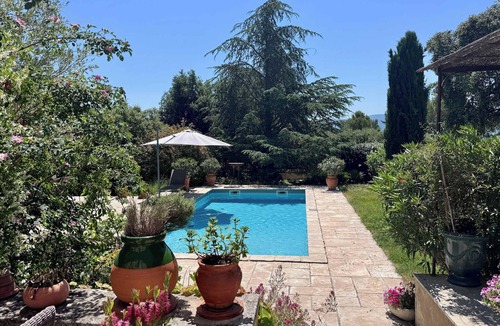 Cabrieres-d'Avignon House | Villa La Chaleureuse