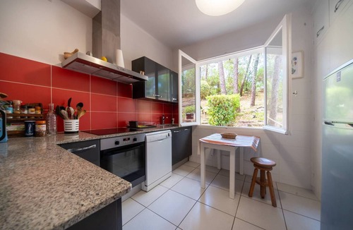 Les Estagnots House | Villa LE MENEZ for 10 persons with view on the marine lake