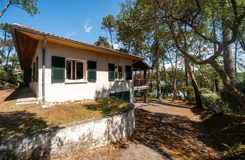 Les Estagnots House | Villa LE MENEZ for 10 persons with view on the marine lake