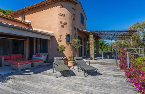 Bormes-Les-Mimosas Villa | Villa Le Pas de Courtin by Interhome