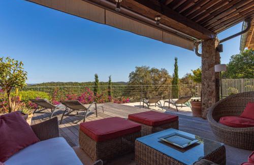 Bormes-Les-Mimosas Villa | Villa Le Pas de Courtin by Interhome