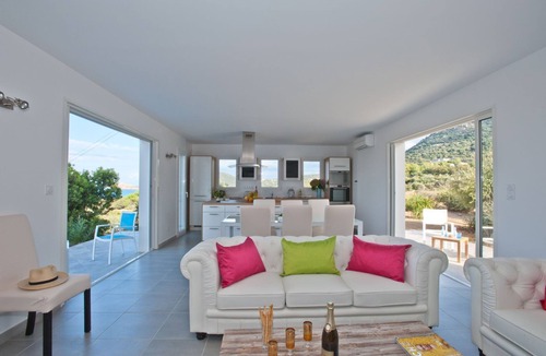 Marine de Davia Villa | Villa Mare - Four Bedroom Villa, Sleeps 8