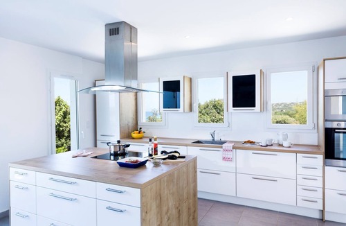 Marine de Davia Villa | Villa Mare - Four Bedroom Villa, Sleeps 8