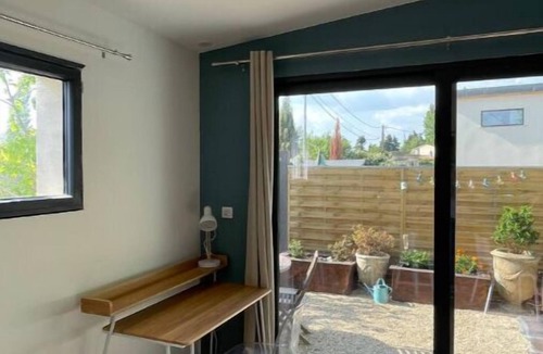 Le Thor Apartment | Villa Moderne Avec Jacuzzi Proche D'avignon