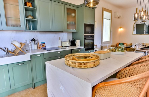 Graveson House | VILLA MONTEL