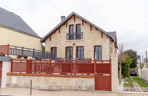 Quartier des Dunes Villa | Villa Neptune, Chatelaillon Plage - Facing the beach and ocean - Swimming pool
