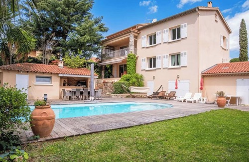 La Garde Villa | Villa Nossi-Bé - Private pool - Pool house