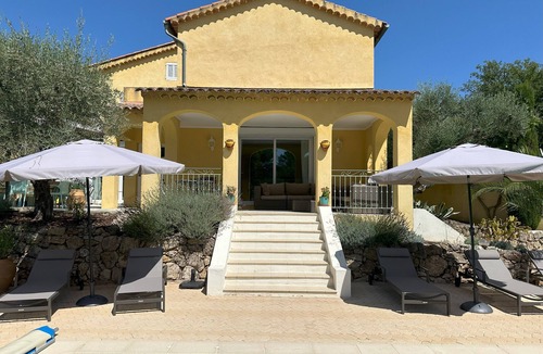 Lorgues Villa | Villa Ocre, in Provence Verte, between the Mediterranean and the Gorges du Verdon.