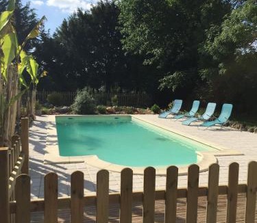 Bercloux House | Villa paisible avec piscine