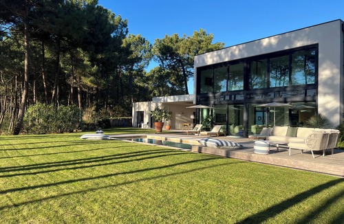 Les Mathes Villa | Villa PalmGreen, Under the pines, Facing the sea