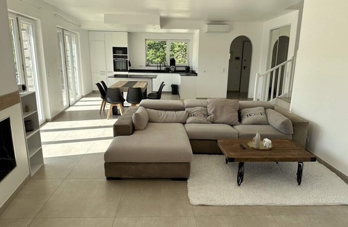Cannes La Bocca Villa | Villa Paradis - Cannes - Swimming pool, flower garden, jacuzzi
