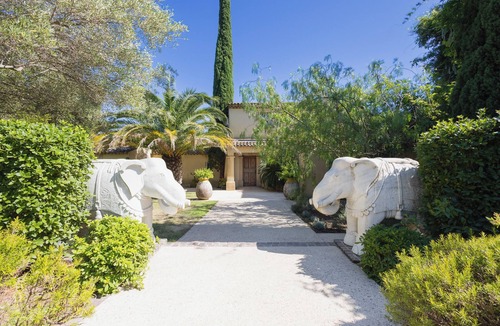 Grimaud Villa | Villa Provençale with Exceptional 25m Mirror Pool - 6 to 7 Pers.