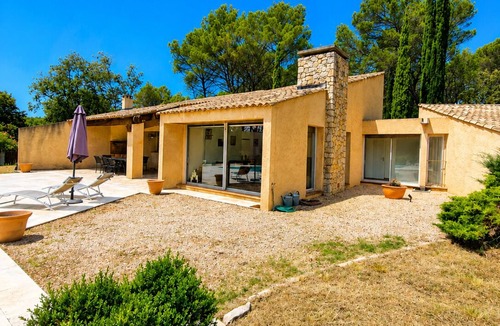 Salernes Villa | Villa San Michele - 70's Experience