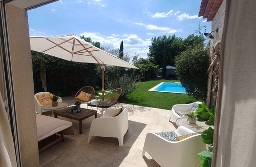 Greoux-les-Bains Villa | VILLA SOA - Relaxation & Sun in Provence