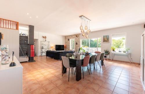 Saint-Laurent-de-Neste Villa | Villa spacieuse avec piscine privée à Saint-Laurent-de-Neste
