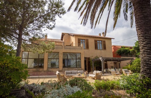 Porquerolles Villa | VILLA UNIQUE PORQUEROLLES BORD DE L EAU AVEC PONTON PRIVE
