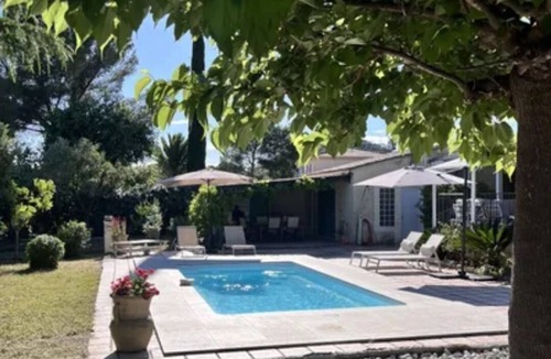 La Bouverie House | Villa with private pool, quiet location, 20 minutes from the beach
