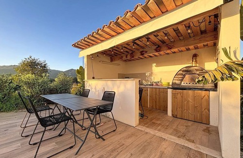 Valpaja House | Villa with a pool