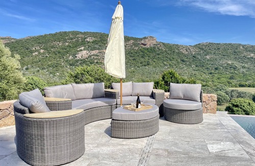 Santa Giulia Villa | Villa with heated infinity pool(13 x 5 meters), sauna, large park, sea view