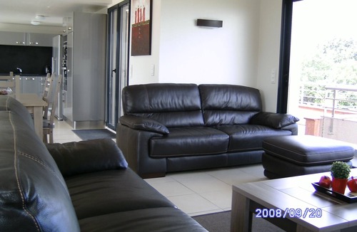 Coti-Chiavari Villa | VILLA WITH JACUZZI AND STUDIO. FOR 10 PEOPLE NEAR Wed.