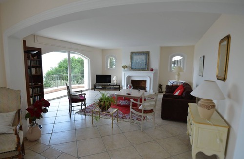 Le Tignet Villa | Villa with panoramic sea view and infinity pool! 20 min away from Cannes