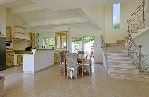La Nartelle House | Villa with pool and sea view for eight persons