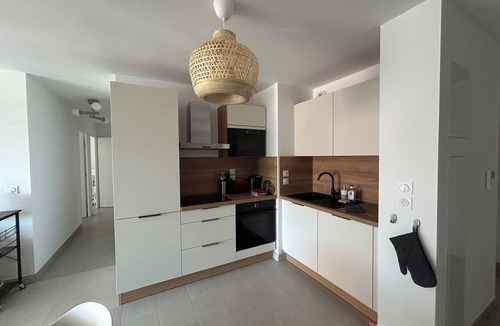 Golfe Juan Apartment | Voiles Blanches 126 by Avecoeur