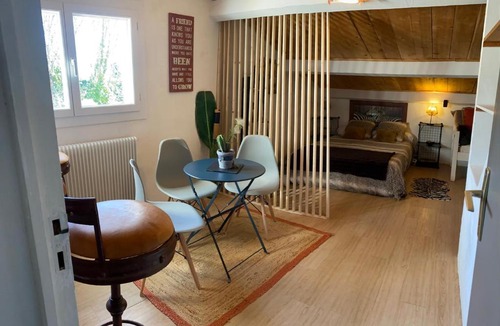 Peymeinade Apartment | Votre charmant studio duplex près de Cannes