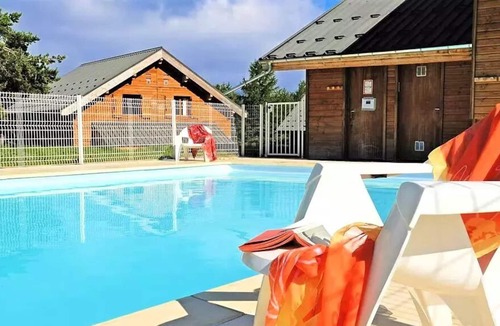 La Joue du Loup Ski Chalet | Vrbo Property