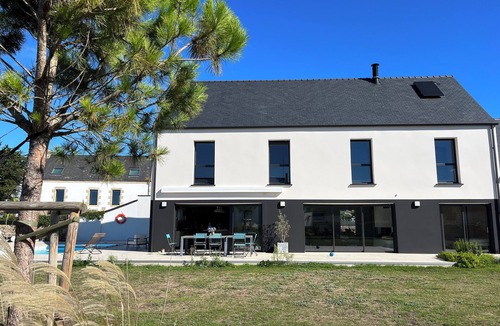 Locmariaquer House | Vrbo Property