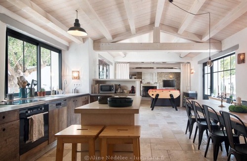La Couarde-sur-Mer Villa | Warm and intimate villa with heated pool