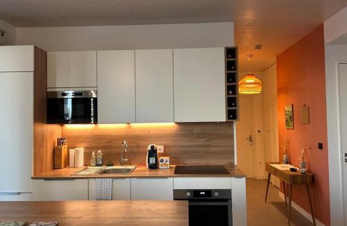 Grand Lyon Apartment | WeHost - Baudelaire - Beautiful apartment with large balcon