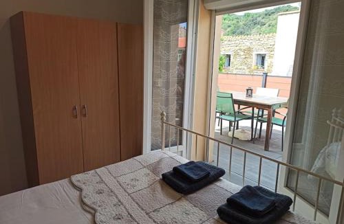 Ria-Sirach Apartment | Well equipped apartment, large terrace, BBQ & WIFI