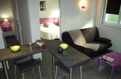 Bessines Apartment | West Appart' Hôtel