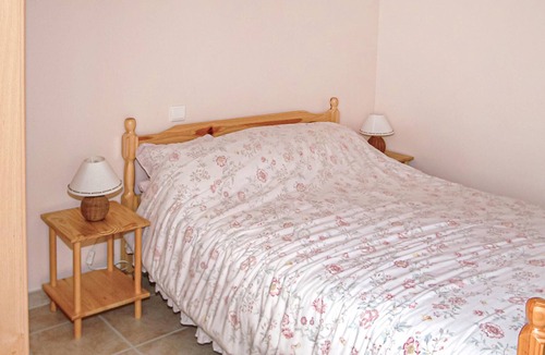 Saint-Hilaire-de-Villefranche House | Wonderful accommodation in century-old building in the countryside.