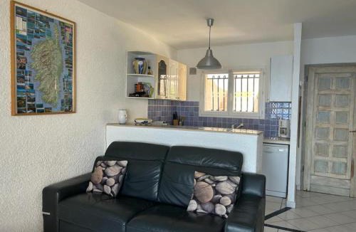 Tarcu Apartment | YVETTE