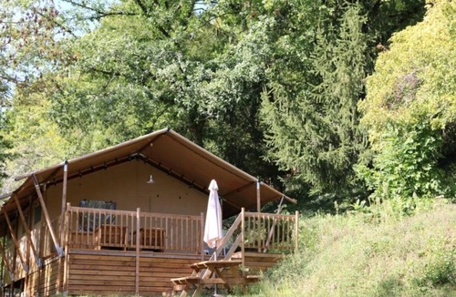 Saint-Constant-Fournoules House | ZEcamping piscine pet friendly locatif BBQ 40m2 6 pers