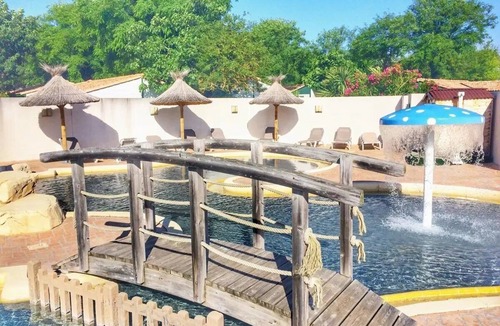 Saint-Georges-d'Oleron Ski Chalet | ZEcamping 5 étoiles piscine couverte club enfant hammam locatif TV 51m2