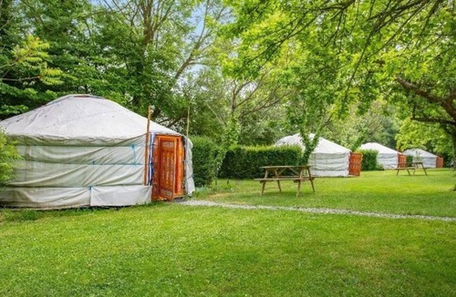 Plessix-Balisson House | ZEcamping 1 étoile 5km plage mobil-home BBQ 20m2 2 pers