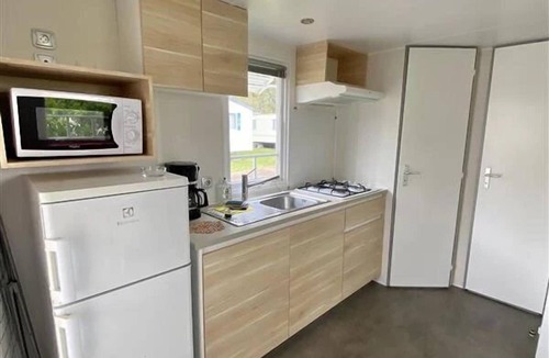 Guemene-Penfao House | ZEcamping 3 étoiles animé piscine chauffée mobil-home TV 27m2 4 pers