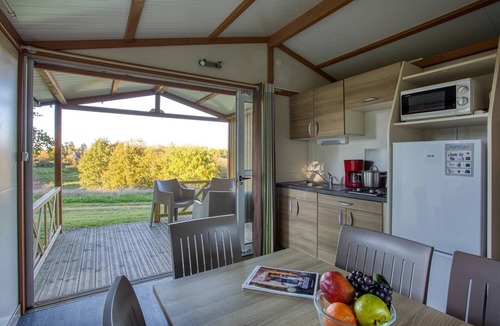 Saint-Cirq Ski Chalet | ZEcamping 3* animé piscine chauffée pet friendly locatif 25m2 5 pers