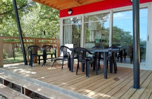 Saint-Cirq-Lapopie Ski Chalet | ZEcamping 3* toboggans locatif BBQ 35m2 4 pers
