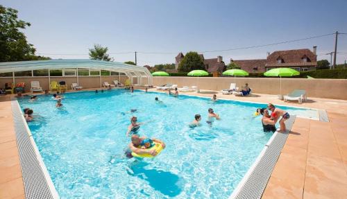 Thegra Other | ZEcamping 4 étoiles familial animaux acceptés terrain multisports