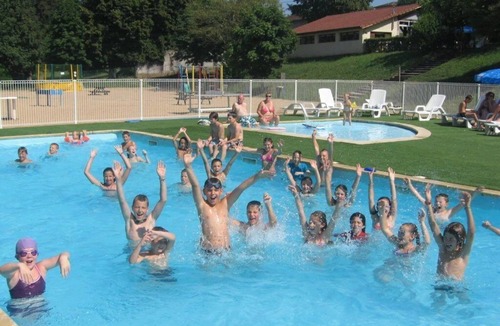 Le Grand Serre House | ZEcamping 4* animé piscine chauffée chiens acceptés locatif TV LV clim