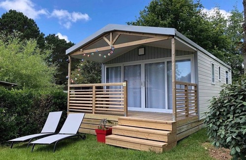 Plobannalec-Lesconil House | ZEcamping 3 étoiles 500m plage parc aquatique locatif TV LV BBQ 27m2