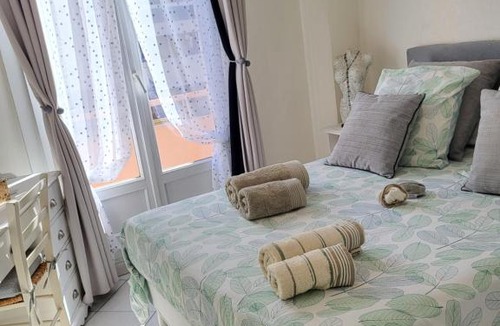 5th Arrondissement Bed & Breakfast | ZEN