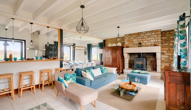 100m from the beach - house for 10 persons