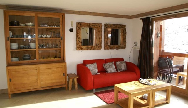150m from resort center, terrace, balcony, parking, ski locker, 60m², Les 7 Laux