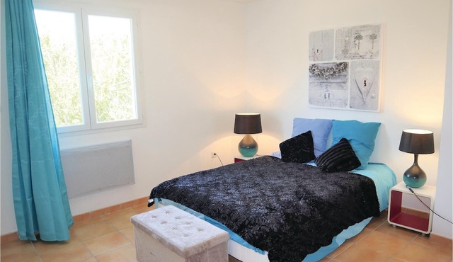 2 bedroom accommodation in Sablet